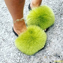 Pantofole di pelliccia di procione estivo per donna soffici scivoli di capelli di volpe reale sandali di peluche per la casa moda carino arcobaleno infradito scarpe da donna