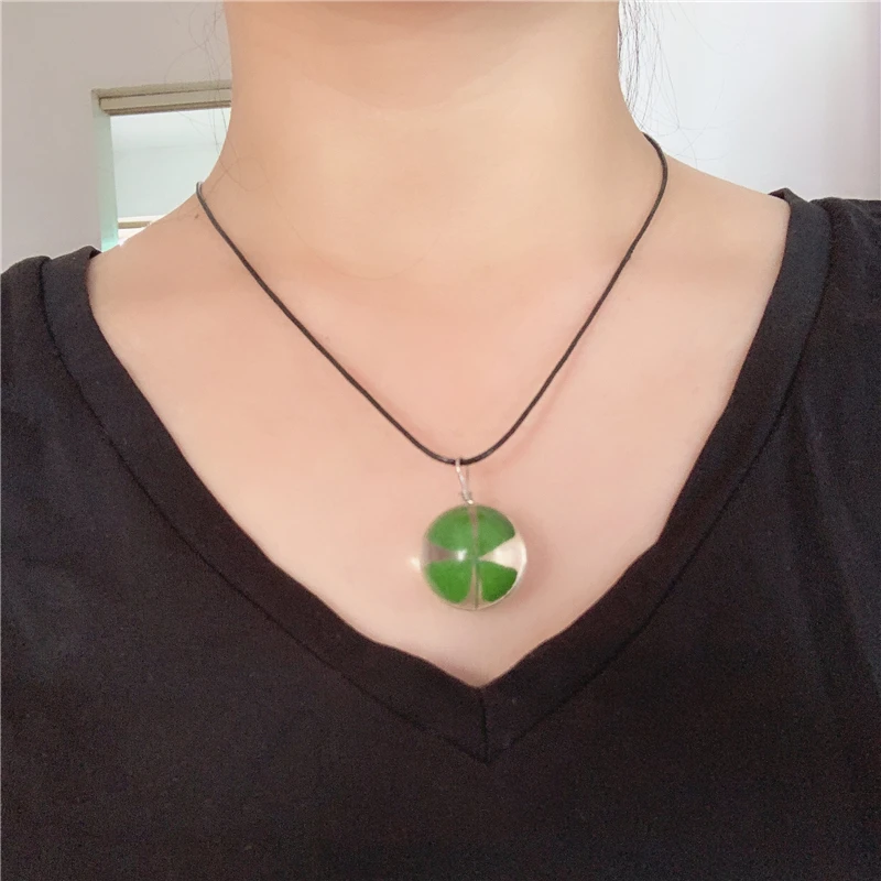 Natural Dandelion Ellipse Clover Crystal NecklaceHandmade Dried Flowers Pendant Permanent Preservation Chains Jewelry Gor Women
