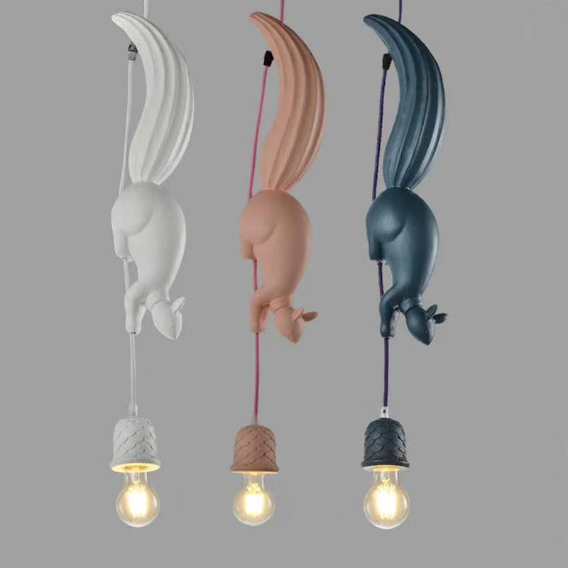 Resin Pendant Lamp Creative Personality Squirrel Modeling Bedroom Bar Mall Shop Window Children's Room Pine Cones Chandelier E27