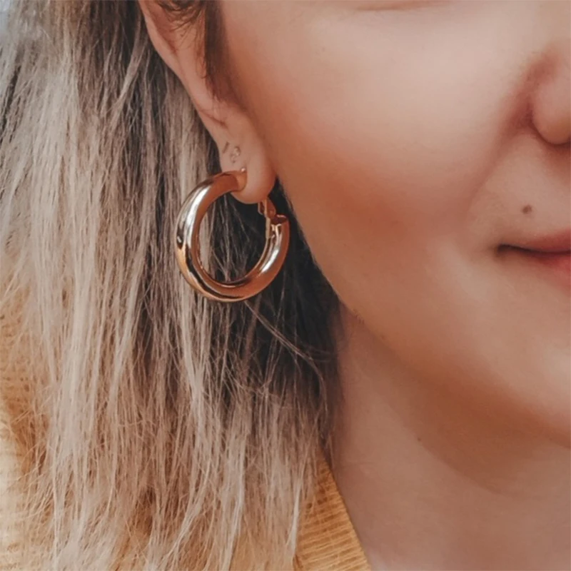 Casual Women Earrings Gold Color Plating 4mm Thickness Small Hoop Light Weight Feminist Daily Basic Simple Decoration Accessory