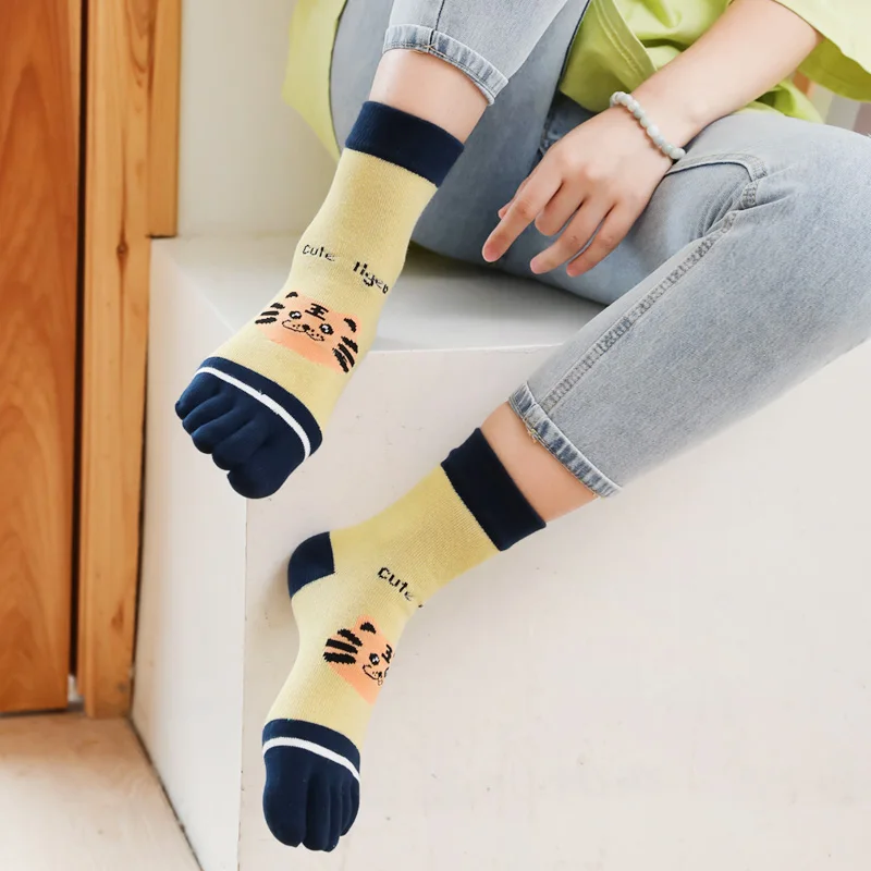 5 Pairs Cute Cartoon Tiger Head Five Finger Socks Women Split Toe Socks Sweat Absorbing Breathable Personalized Cotton Socks