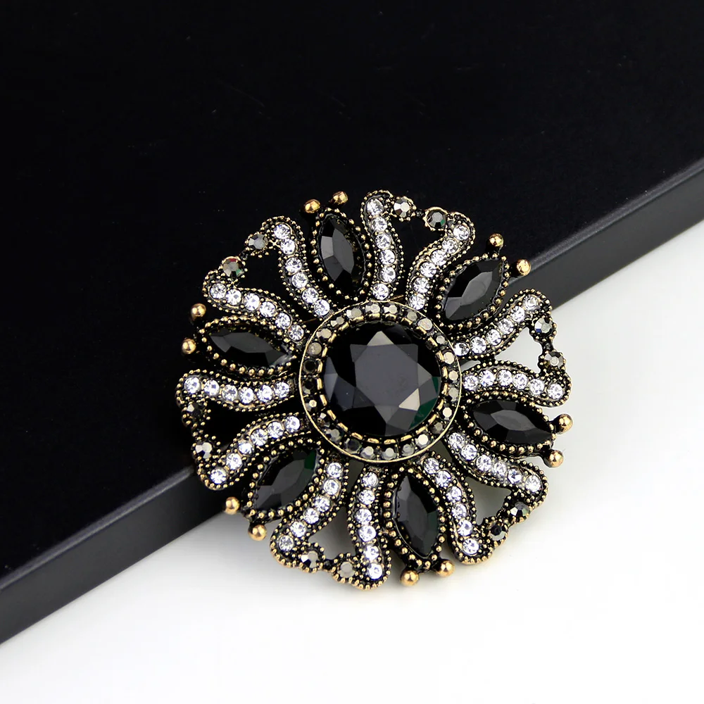 Sunspicems Bohemia Vintage Brooch Pin for Women Retro Gold Color Resin Crystal Ethnic Wedding Jewelry Lapel Scarf Broches