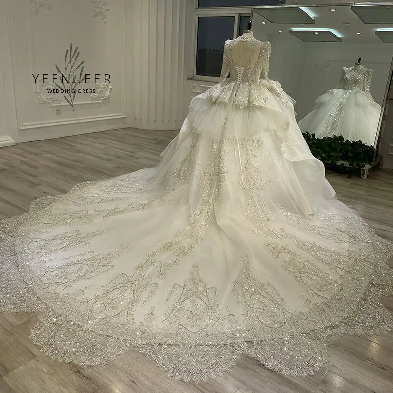 Yeenueer Tulle Lace Applique 웨딩 드레스 긴 소매 가리비 모양 바닥 길이 a 라인 웨딩 드레스