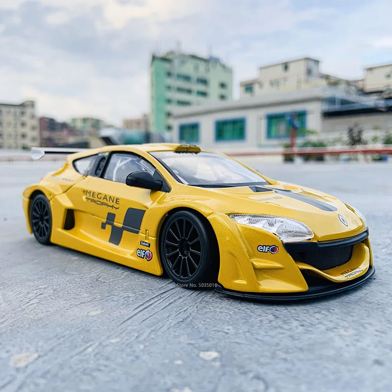 Bburago 1:24 Renault Megane Speedway simulation alloy car model crafts decoration collection toy tools gift