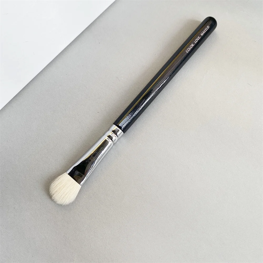 All Over Shader Makeup Brush 222 - Large Base Eye Shadow Contouring Highlight Cosmetics Brush Blending Beauty Tool