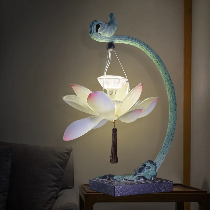 

Modern new Chinese lotus desk lamp living room study bedroom Hotel bedside lamp creative warm decorative lamp