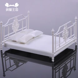 2Pcs 1:25 1:30 Miniature Bed Dollhouse Bedroom Furniture Accessorie Mini Bed Doll House Building Model Kit Plastic Craft Toy
