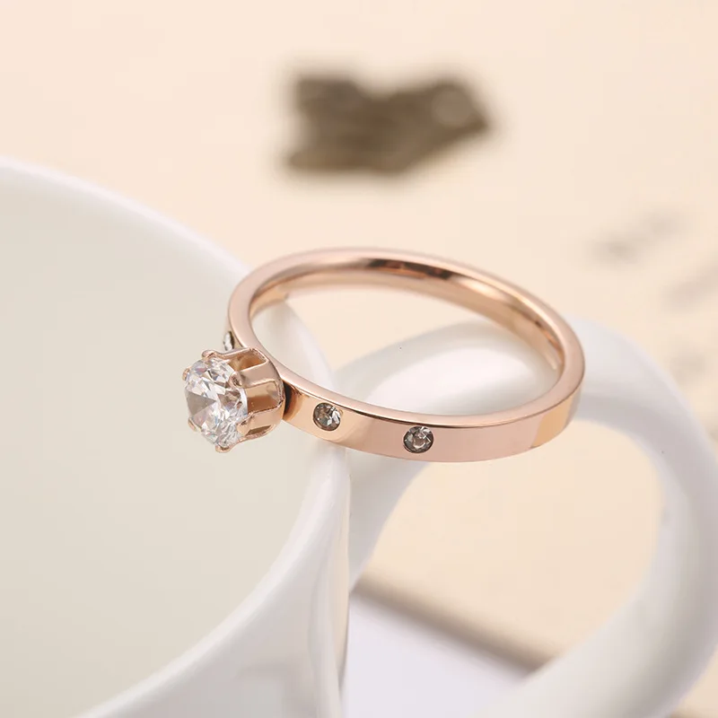 Anti Allergy Titanium Steel 1 Big 4 Small Cubic Zirconia Wedding Ring For Woman Rose Gold Color Crystal Wedding Jewelry bague