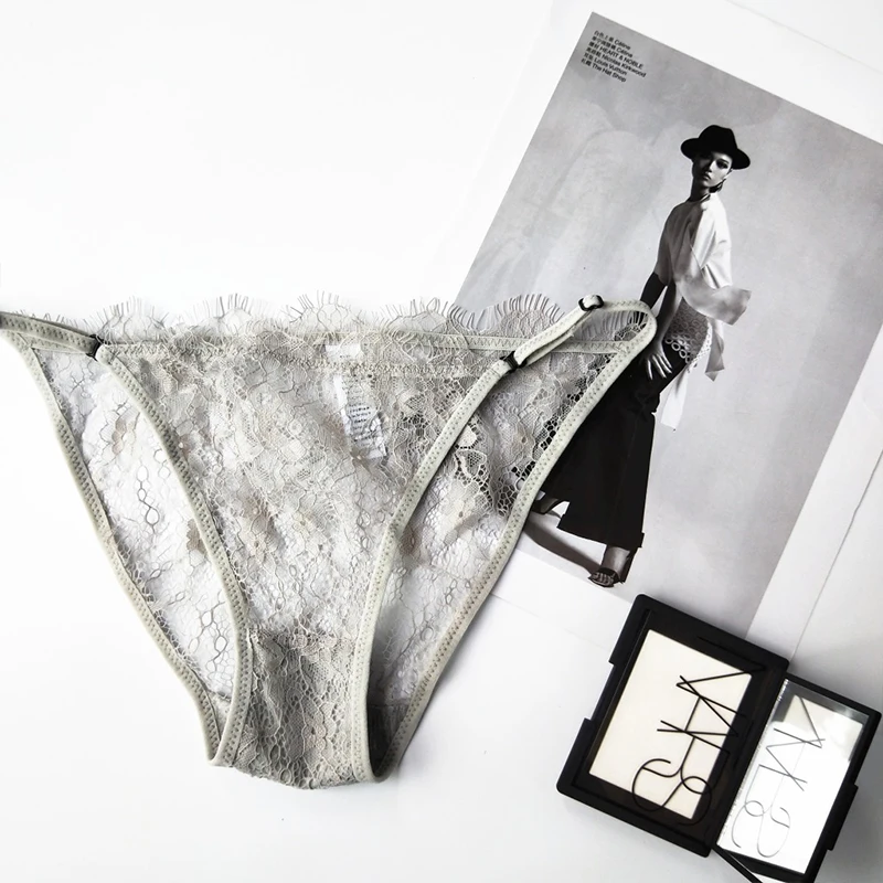 New Sexy Women\'s Underpants Fashion Lace Panties Sexy Transparent Underwear Large Women\'s Underwear Seamless Low Waist Briefs