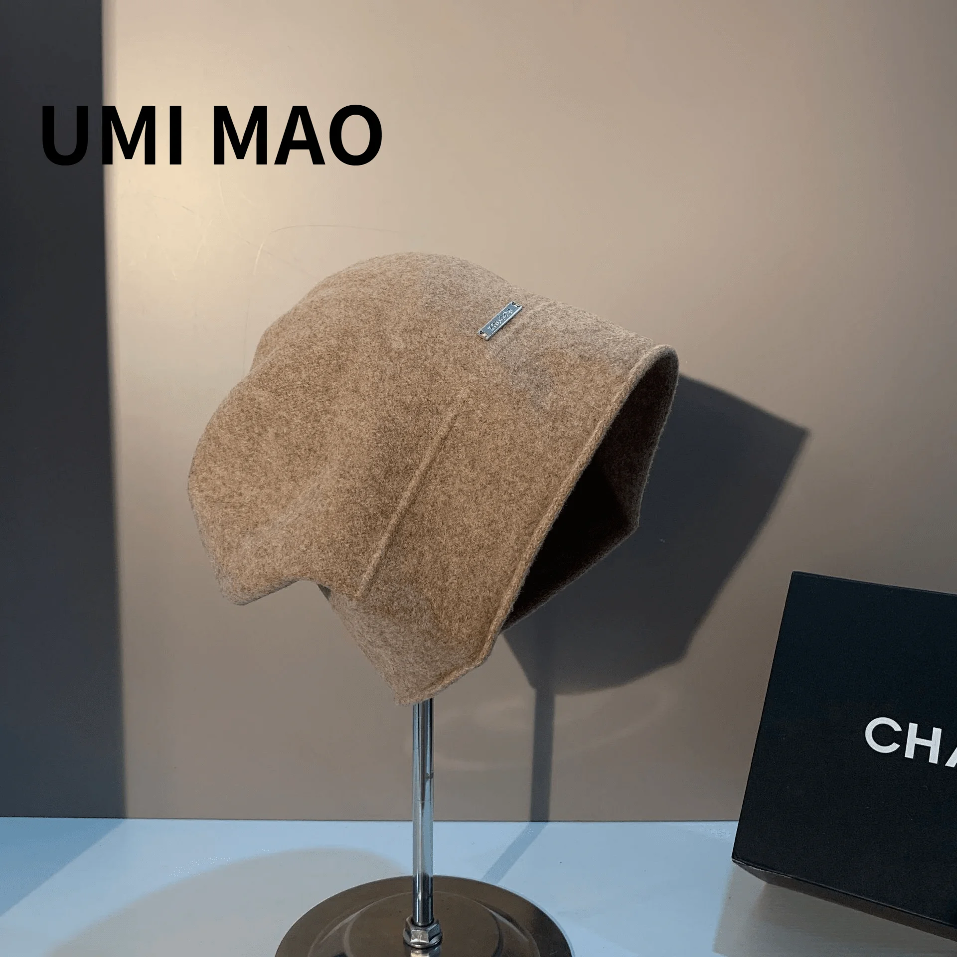 

UMI MAO Metal Letter Mark Pure Color Pile Hat Korean Niche Wild Street Shooting Baotou Hat Autumn Winter Warm Tide Y2K