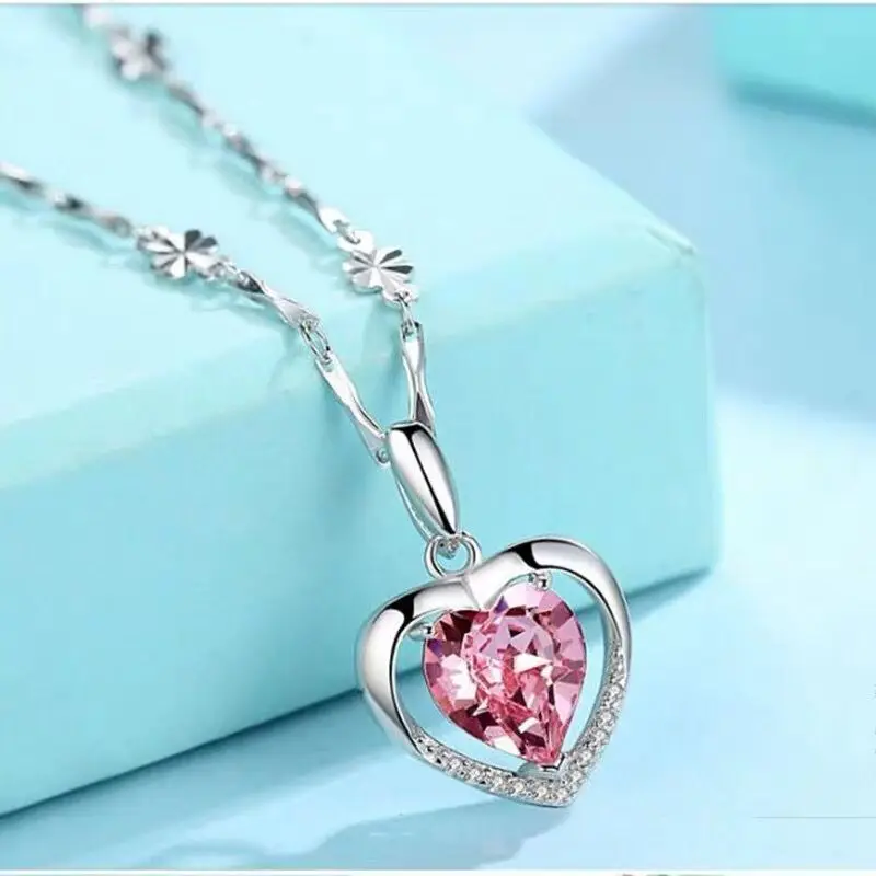 Eternal Heart Heart Pendant Ladies Necklace Blue Crystal Love Temperament Clavicle Necklace Classic Love Necklace