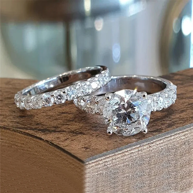 Huitan Luxury Women Wedding Set Jewelry 2Pcs Silver Color Rings With Dazzling CZ Stone Bridal Marriage Rings Fashion Accessories