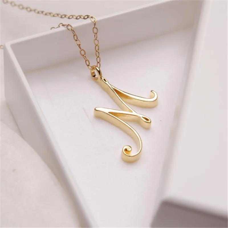 2019 Lovely Letter M Necklace for Mom/Girlfriend Party Jewelry.