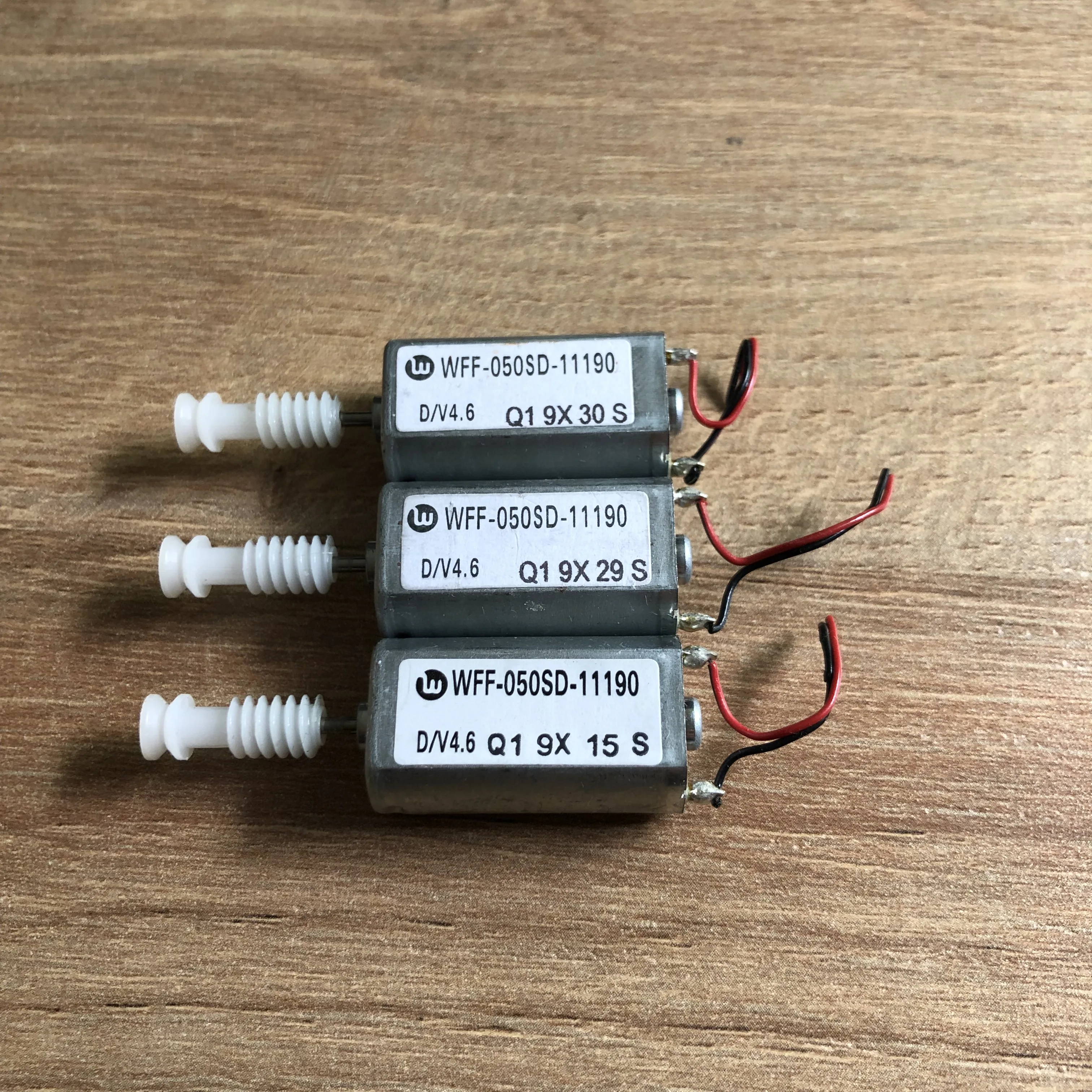 Auto Dvd Mechanisme Motor WFF-050SD-11190 050SD-11190 D/V4.6V