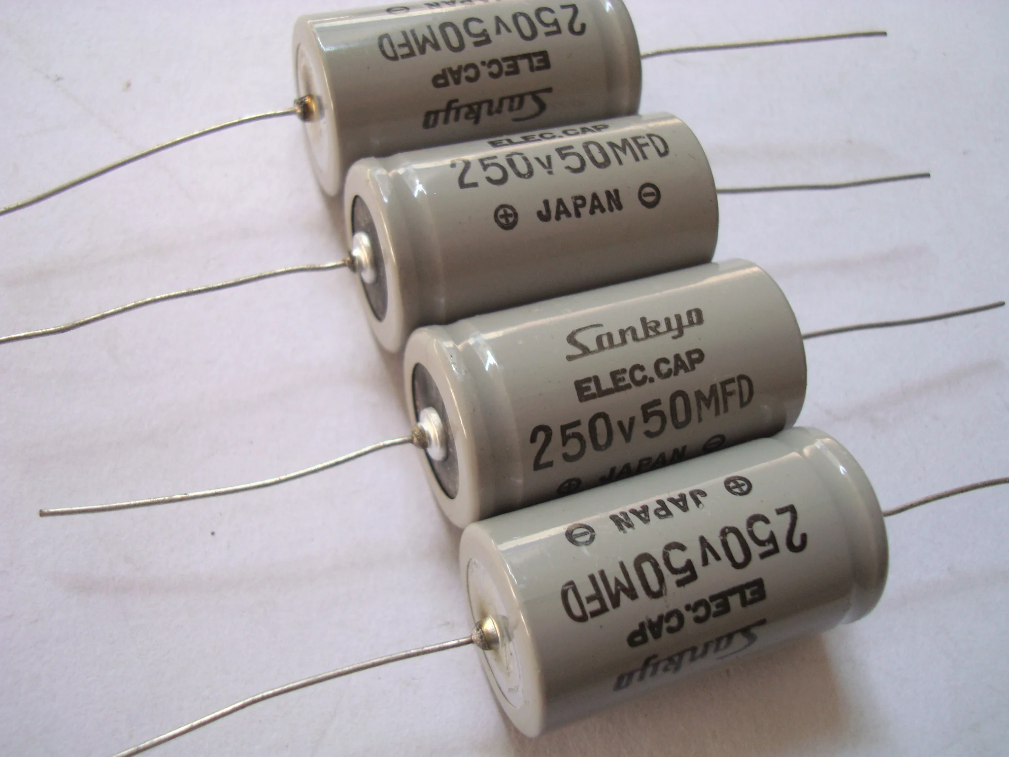 SANKYO 뮤직 캐패시터 앤티크 캐패시터, 100uf 튜브 축 음극 필터, 250V, 50UF 측정 용량, 23x41mm, 1 개