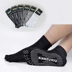 Man Pilates Socks Cotton Breathable Non-Slip Massage Yoga Socks Cotton YOGA Sports Five-finger Black White Floor Sock 5 Toe Sock