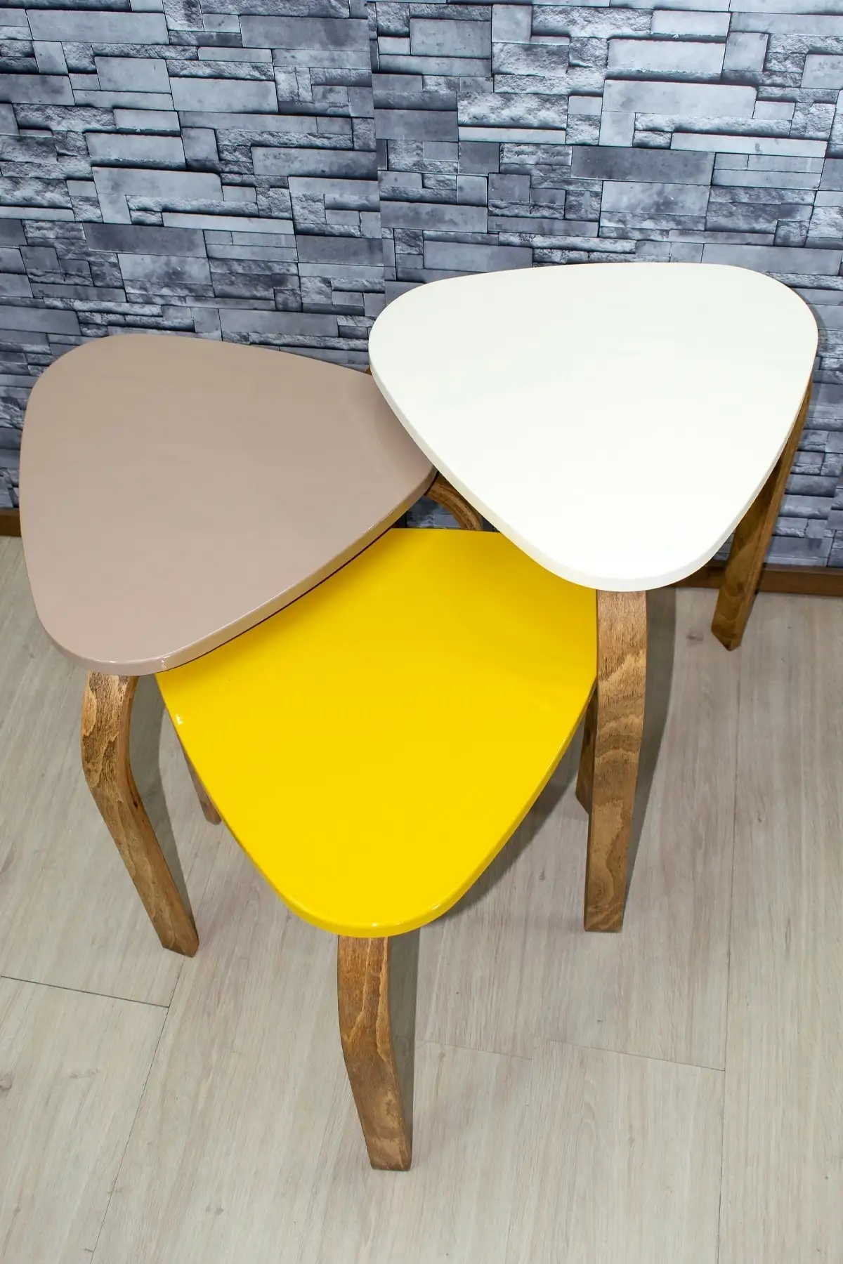 Zigon Tripod Triangle Cream Capi Yellow Papel 3 pcs coffee table