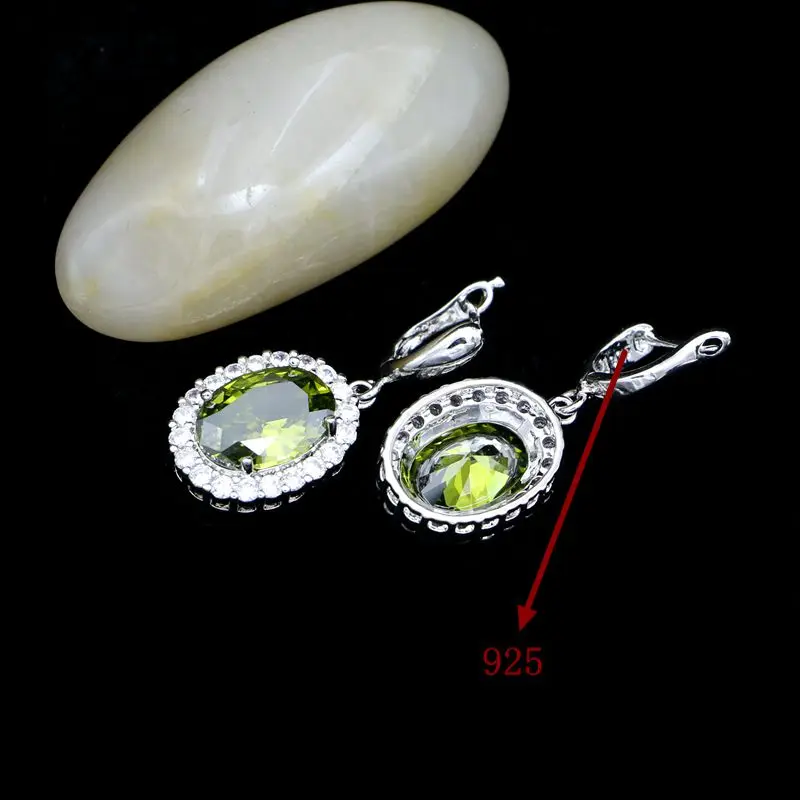 Fashion 925 Sterling Silver Earrings of Olive Green Stone and White Crystal for Bridal Decoration