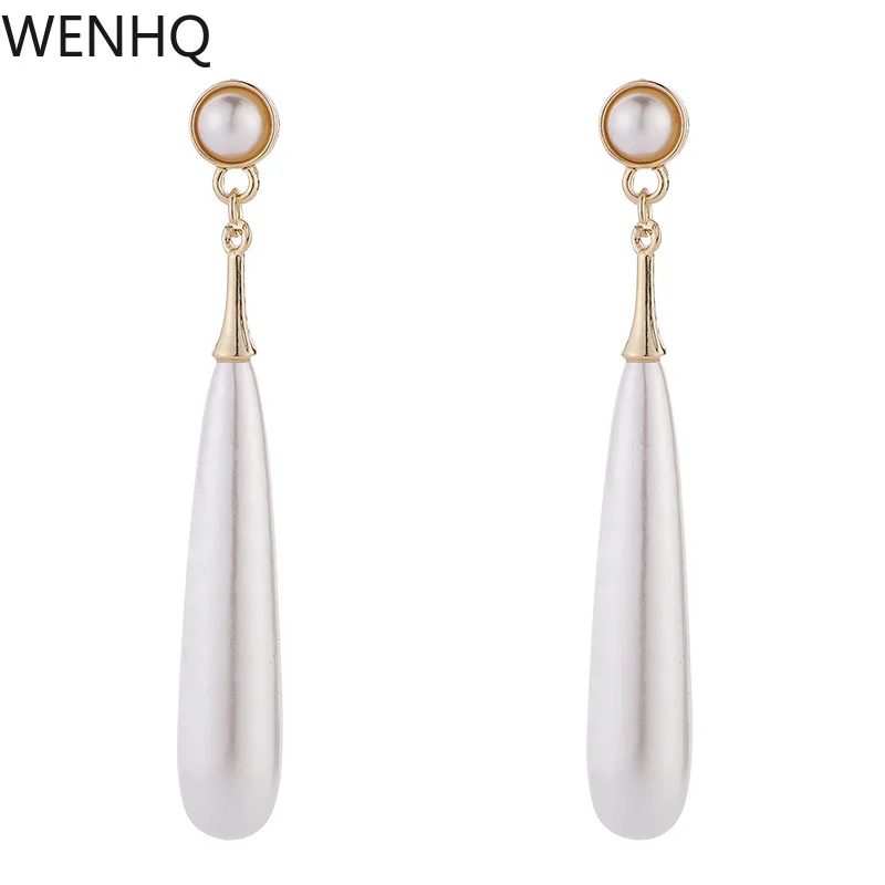WENHQ Hot Sale Vintage Gold Color Long Style Pearl Clip on Earrings No Pierced for Women Fashion Statement Drop Earrings Jewelry
