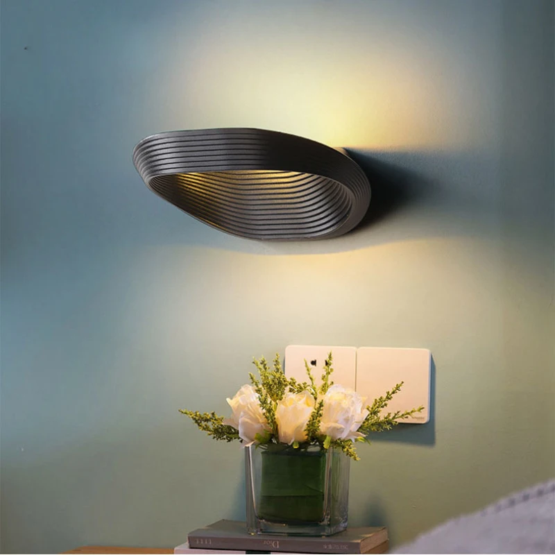 

2020 New Bedroom Bedside Wall Lamp Ins Simplicity Decoration Wall Lights Protect Eyes AC85-265V LED COB