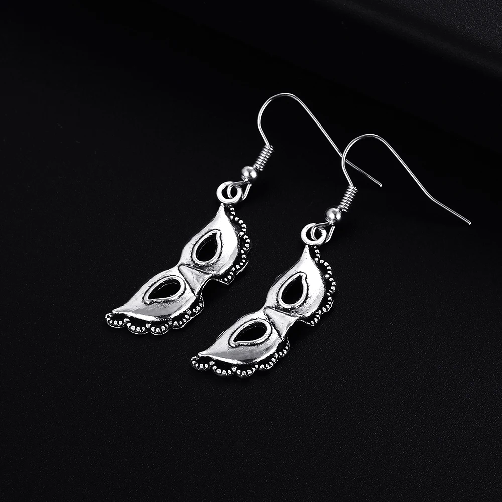 Trendy Vintage Mask Shape Dangle Antique Silver Plated Earrings for Women Girl Retro Drop Earrings Cute Earring Jewelry