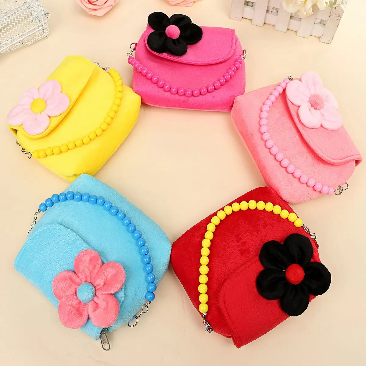 Lovely Baby Girls Mini Messenger Bag Cute Plush Cartoon Kids Baby Small Coin Purses Children Handbags Kids Shoulder Bags bolsa