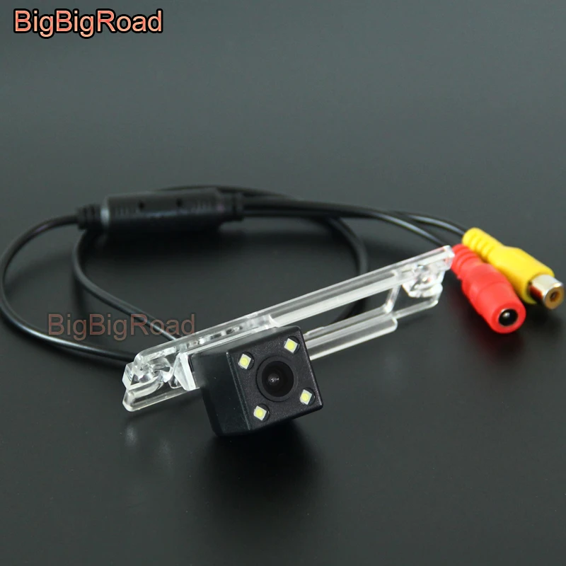 

BigBigRoad For Hawtai Boliger 2012--2014 Wireless Camera Car Rear View Backup Reversing Camera Installed At License Plate Light