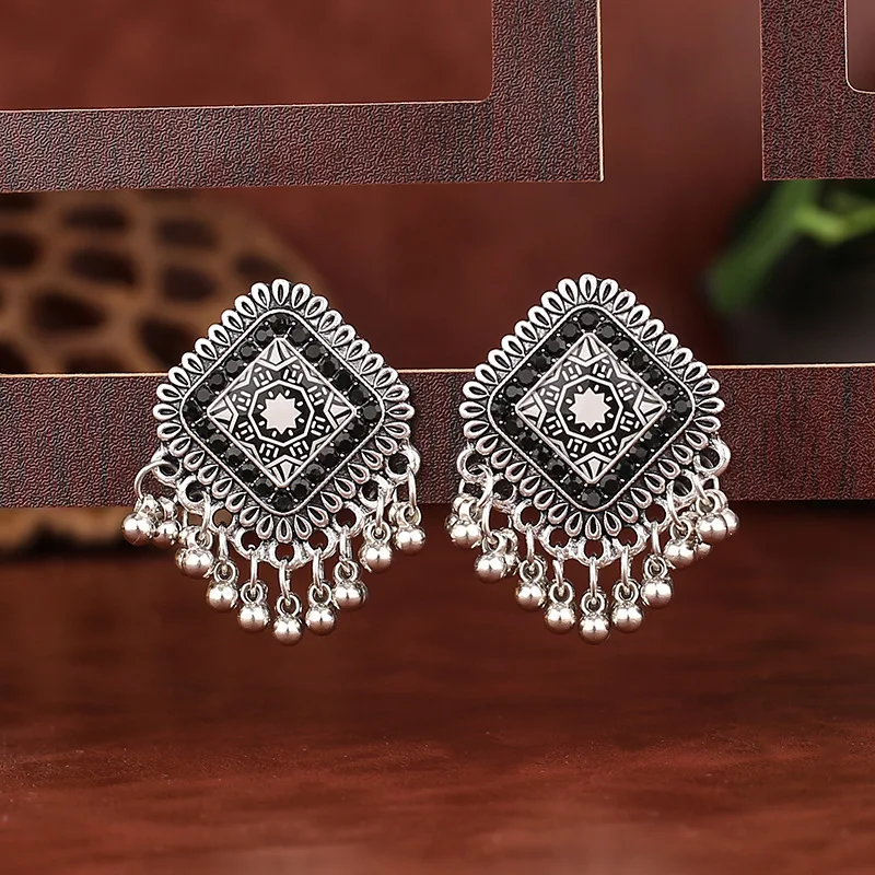 Vintage Ethnic Silver Color Square Alloy Drop Earrings for Women Boho Carved Flower Beads Tassel Earrings Indian Jhumka Jewelry