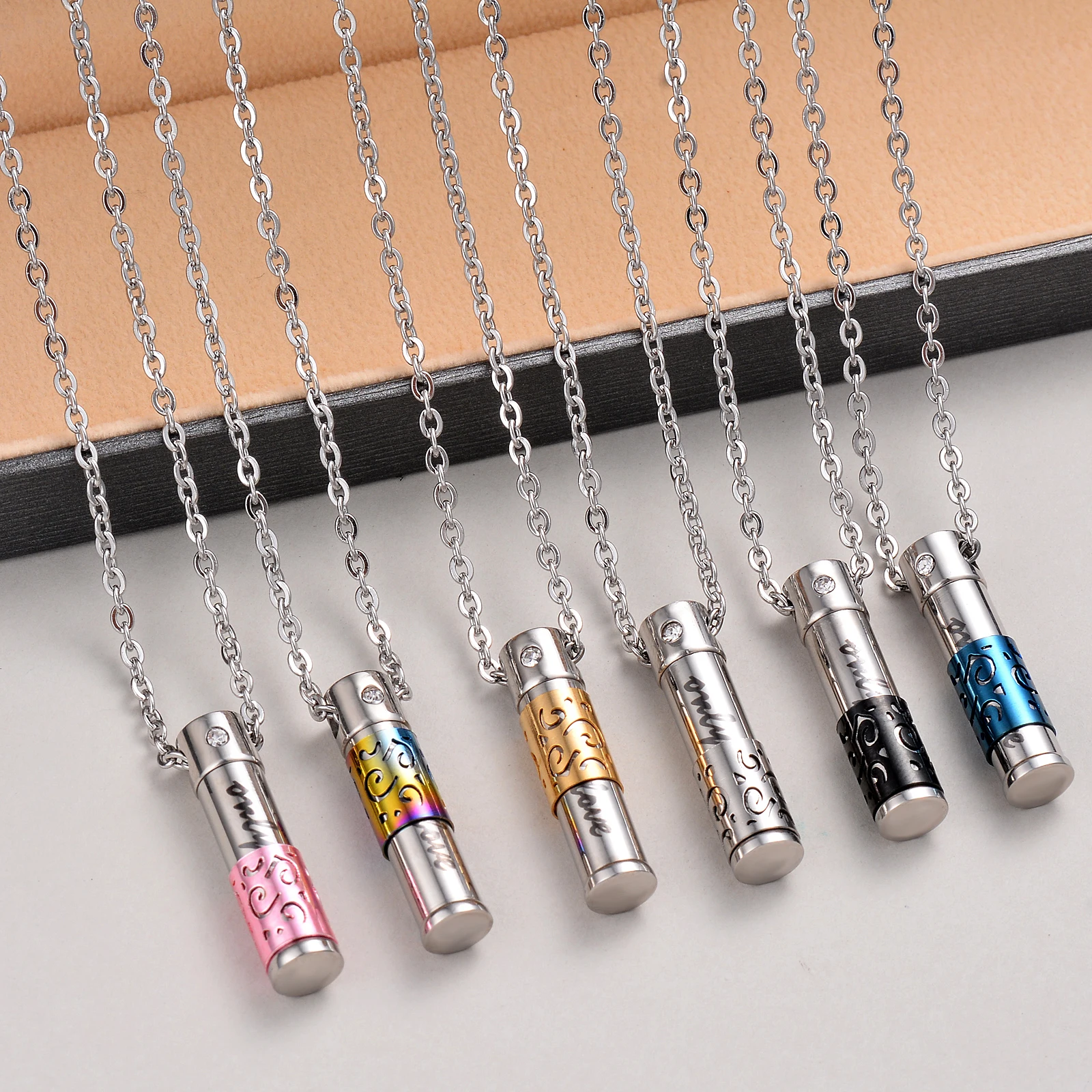 Stainless Steel Jewelry Cylinder Crystal Memorial Urn Pendant Pill Perfume Bottle Screw Opens Cremation Necklace Ash Case Holder