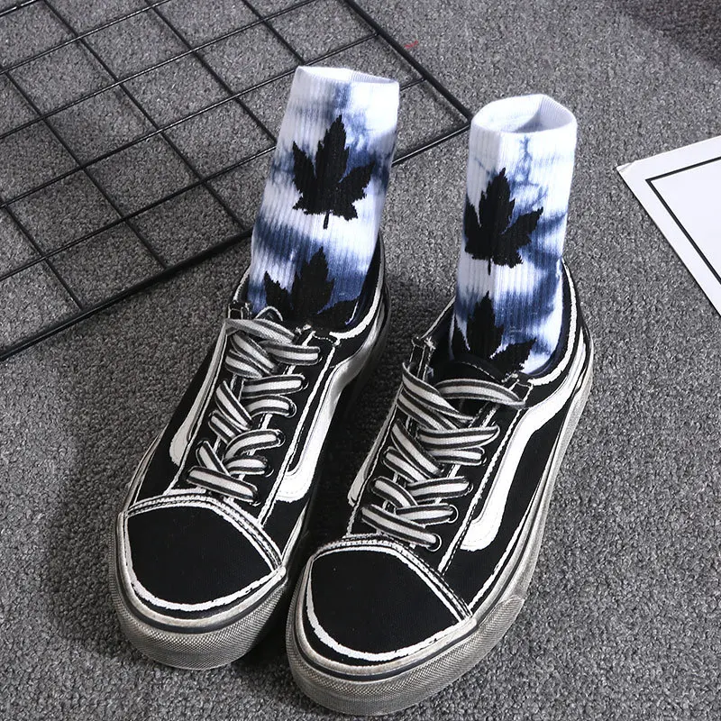 Tide brand hip hop sock 2020 High-Quality Cotton Skate Socks Men Women Sock Knee-high Funny Cycling Running Hiking Tie Dye Socks