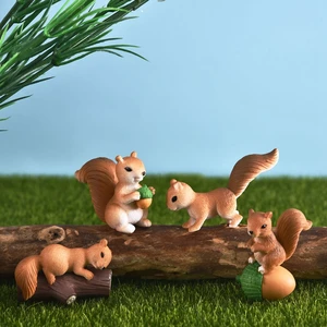4 PCs/Set VERVORTIBLICHER FAMILIEN FAMILIE MODEL TIGER Cartoon Statutet 10 Hauptverkaufs -Eichhörnchen - №10