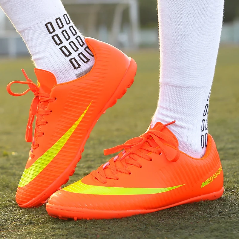 Superfly Sapatos de futebol profissional para crianças, grampos interiores, tênis de futsal, botas de futebol masculinas, quentes, originais, relvado