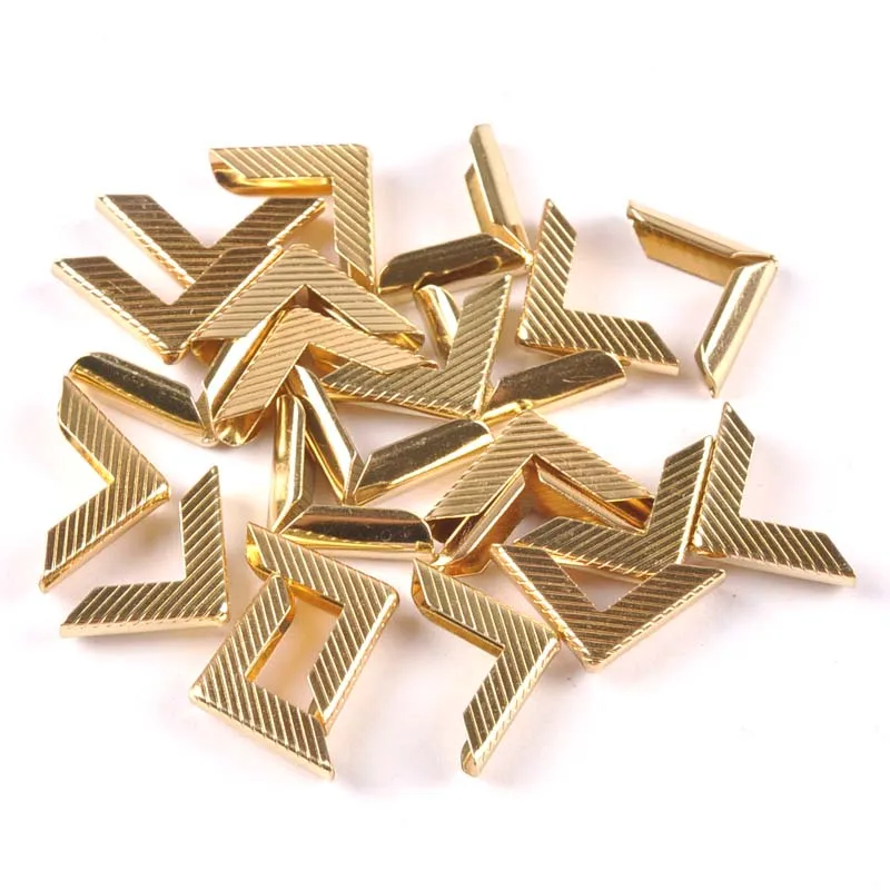 striped Golden Metal Corners For Books Scrapbooking Photo Albums Menus Crafts DIY 50pcs 17x17x3mm CP2390