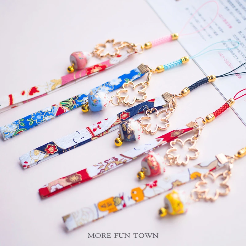 Cute Ceramics Maneki Neko Lucky Kawaii Cat Fortune Cat Sakura Keychain Key Chain Car Bag Pendent Mobile Accessories Women