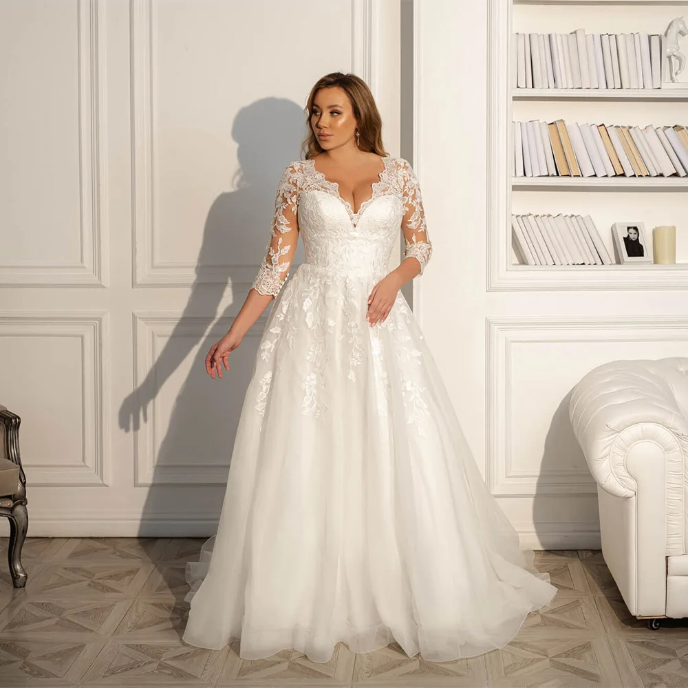 Vestido de novia modesto personalizado con cuello en V, mangas de encaje 3/4, apliques de línea A, vestido de novia de tul Blanco/Marfil, vestidos de talla grande