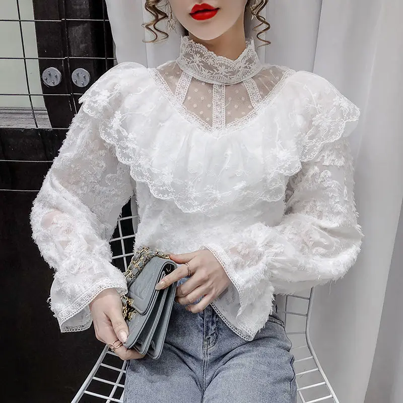 Lace Fleece Shirt 2024 New Women Autumn Winter Petal Sleeve Ruffled Lace Patchwork Warm Blouses All-match Female Lace Blouse Top