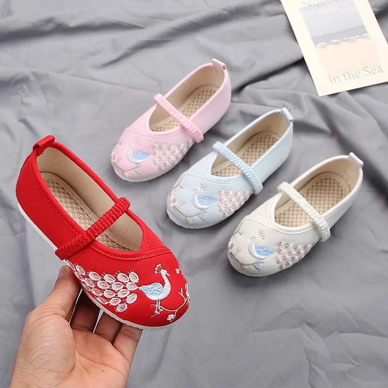 Soft-soled Flat Chinese Style Peacock Embroidered Cloth Shoes Children's Toddler Shoes Girl Princess Shoes For Dance performance