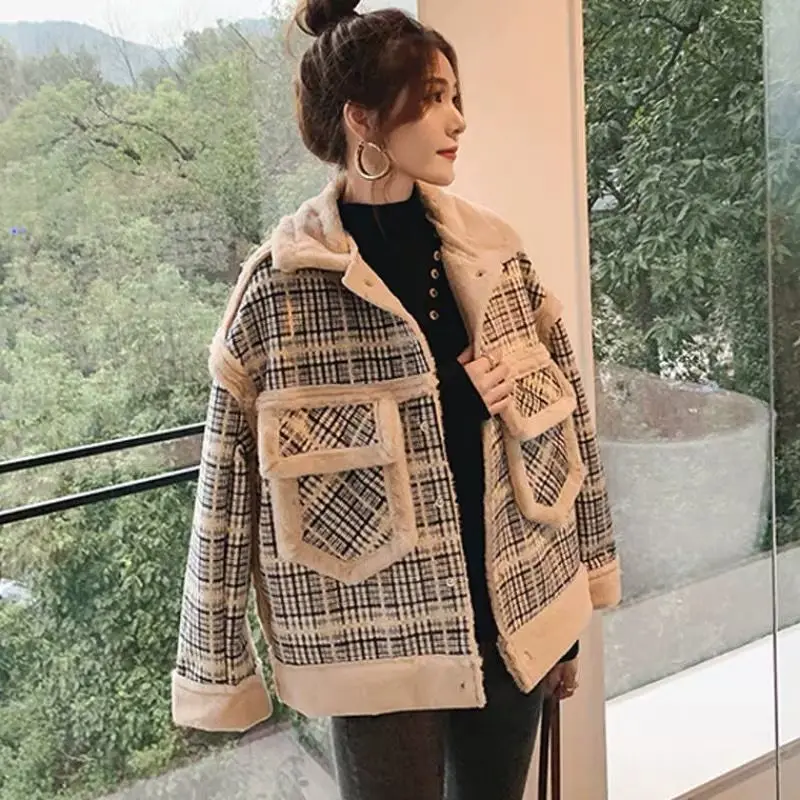 Women's Windbreaker Lamb Wool Short Coat Women's Autumn and Winter New Retro Plaid Wild Loose Plus Velvet Coat