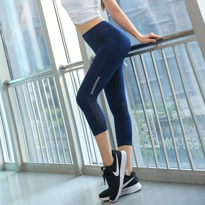 Leggings Women's Yoga Capris Tight Side Mesh Panel Hip Push Up Sport Leggings Quick Dry Breathable Gym Workout Cropped Pants