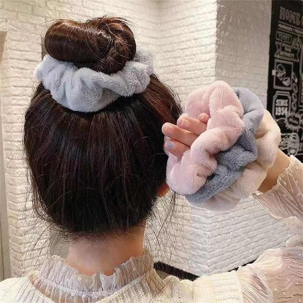 

Warm Soft Hair Scrunchies Furry Elastic Hair Rubber Band Women Girls Elastic Hair Rope Ponytail Holder Hair Ties Accessories