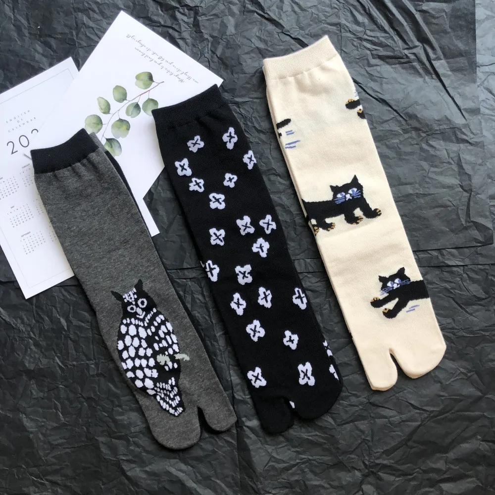 

Funny Animal Jacquard Womens Two Toe Socks Cartoon Owl Cat Flower Cute Split Toe Socks Japanese Harajuku Combed Cotton Tabi Sock