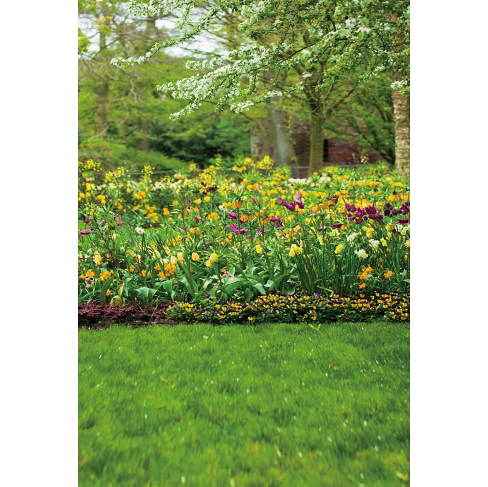 خلفية صور زنبركية مع زهور حديقة وعشب أخضر للأطفال ، خلفية صور شخصية لاستوديو الصور