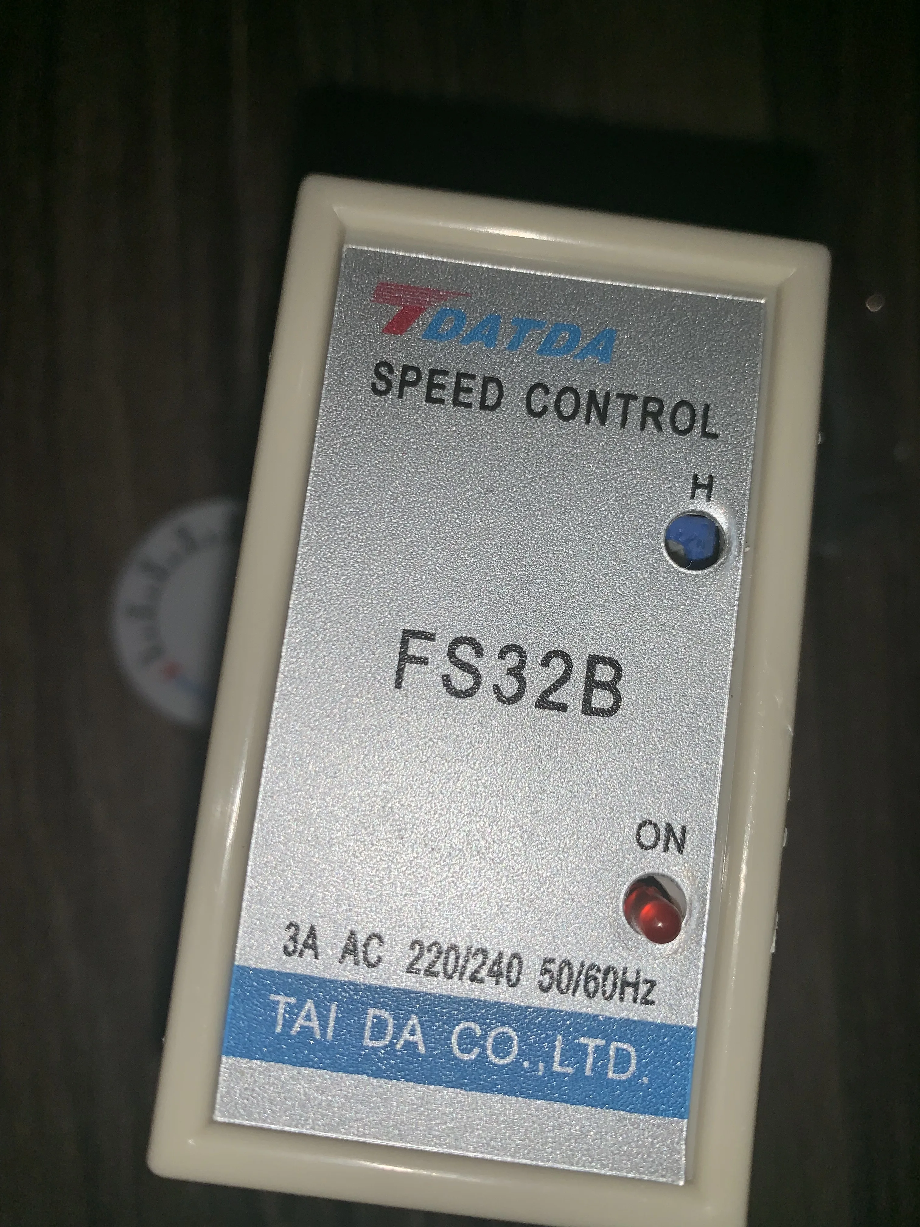 العلامة التجارية الجديدة الأصلية محرك TDATDA/الحاكم الإلكتروني للمحرك FS32B وحدة تحكم في سرعة محرك التيار المتردد التحكم في السرعة
