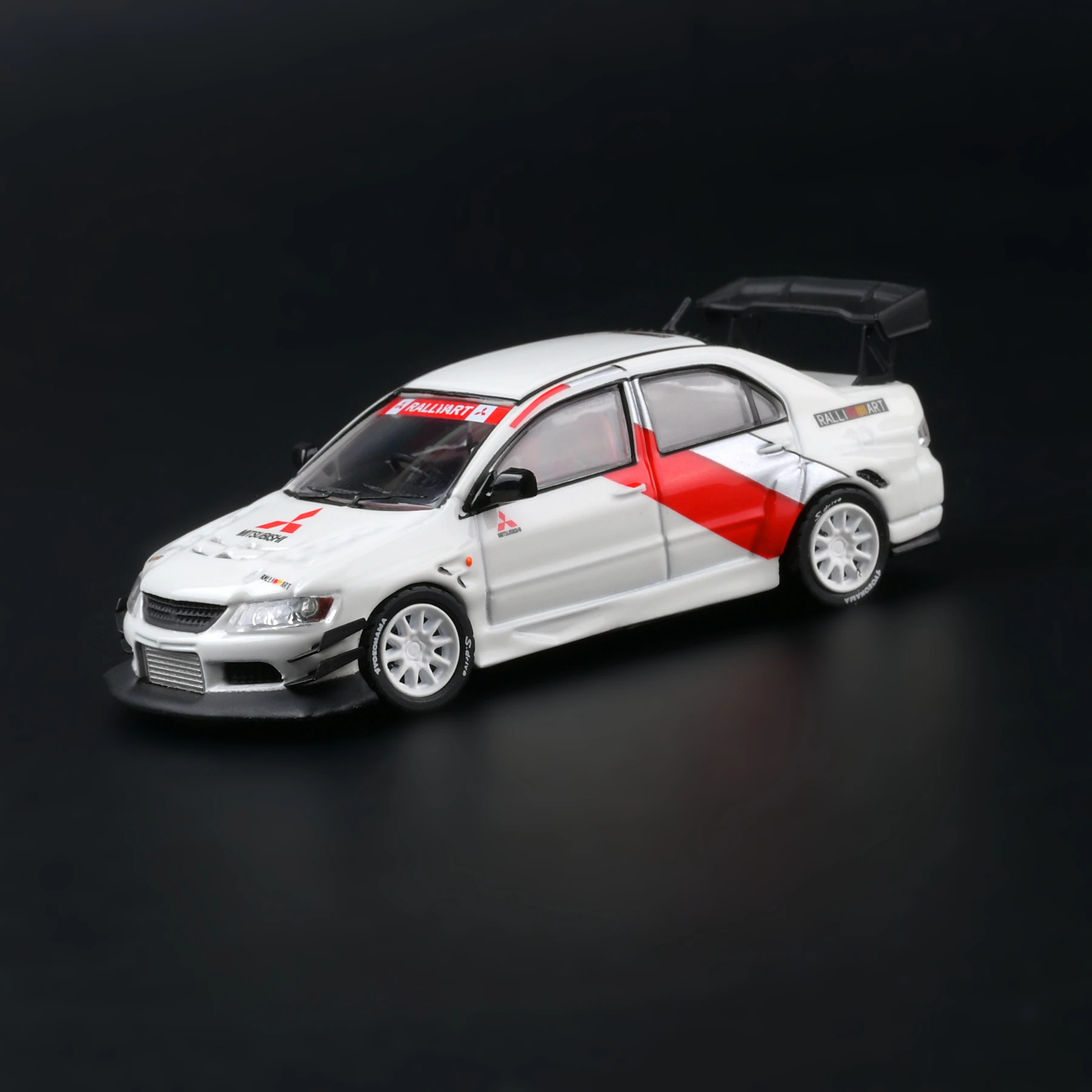 

CM Model 1/64 Model Car Lancer EVO IX Ralliart White JDM Diecast Racing Car Gift for Collection With Display Case