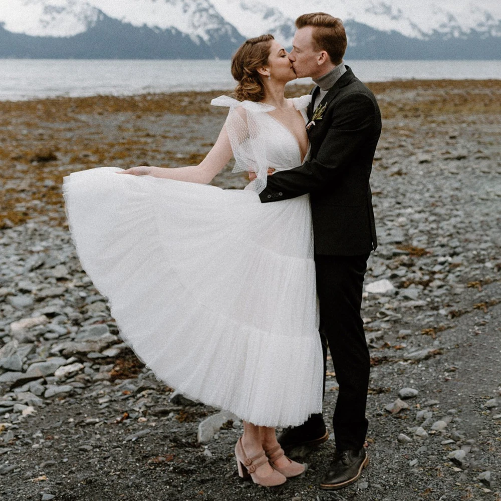 Tiered Polka Gepunktete Tüll Tee Länge Hochzeit Kleid Niedrigen V Ausschnitt Nach Maß Plus Größe Backless Puffy Geraffte Strand Braut kleider