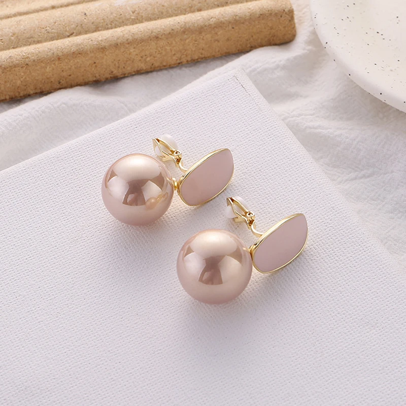 New Arrival Fashion Fine Enamel Pearl Drop Clip on Earrings Big Geometric Elegant No Pierced Women Jewelry Valentine's Day Gift