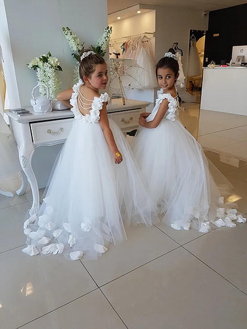 

Real Image Lovely Flower Girl Dresses For Wedding V Neck Tulle Floor Length Backless Ball Gown Junior Bridesmaid Dress For Girls