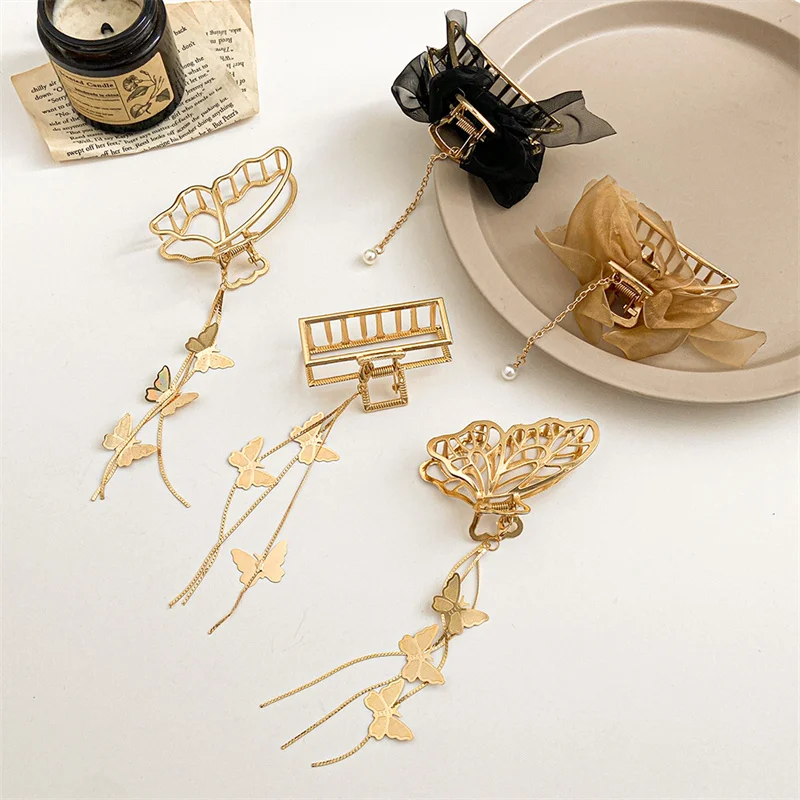 Butterfly Hair Claw Vintage Long Pendant Hair Clips Elegant Gold Color Geometric Hairpins Hair Crab for Women Hair Accessories