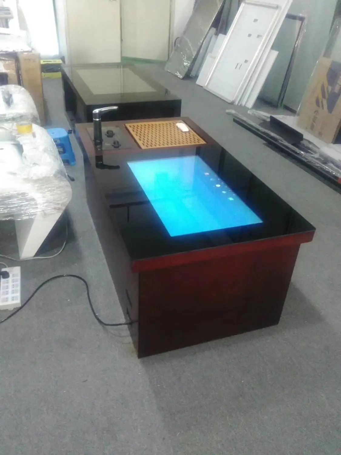 Wifi Pc built in lcd touchscreen interactive digital play station games playing touch screen tea table