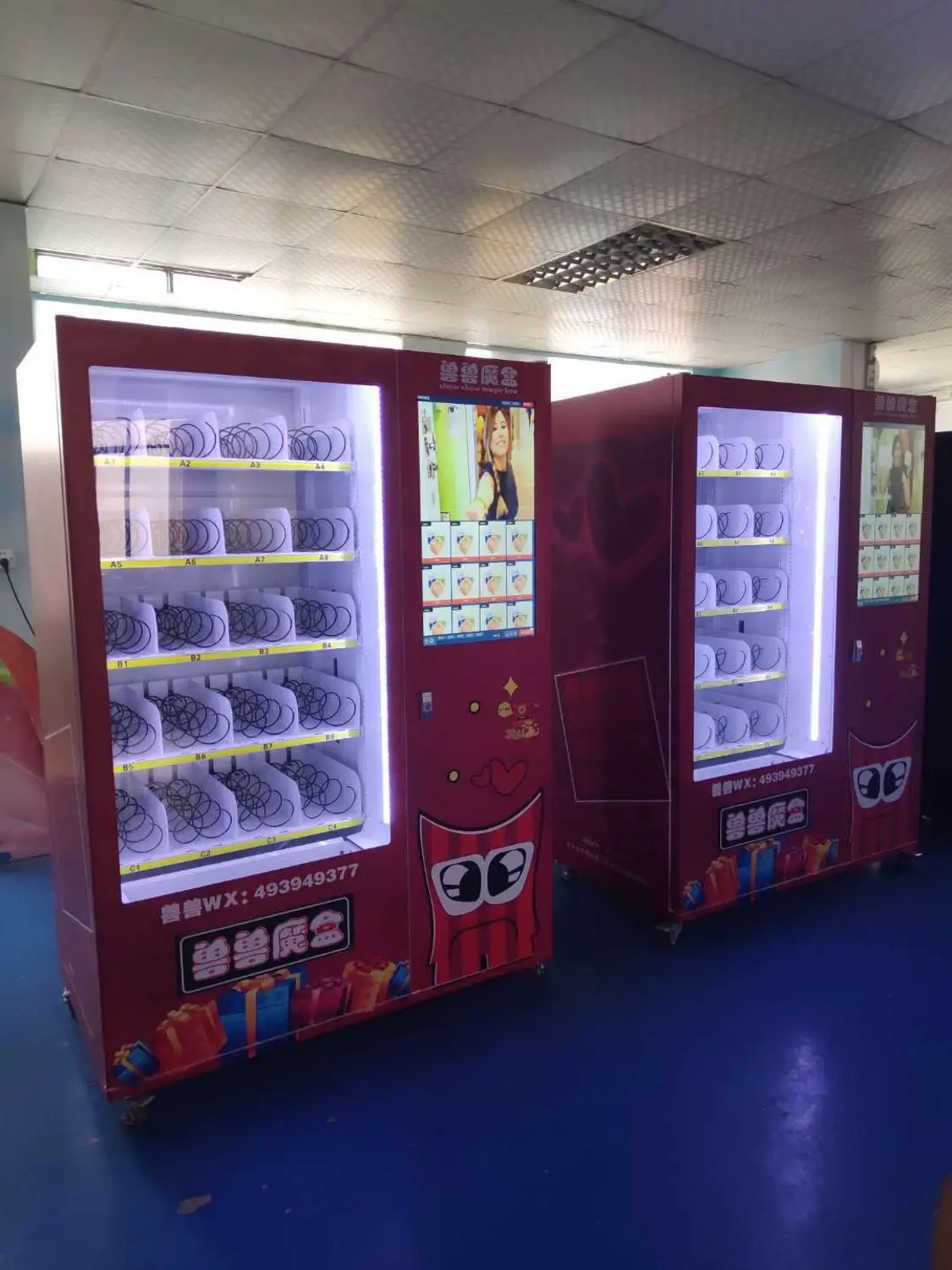 Smart 24 hours self-service automatic milk food snack drink vending kiosk